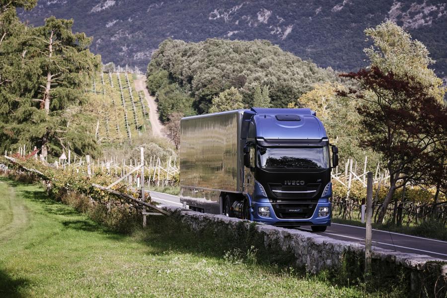  Iveco Stralis 460NP 4x2 2017 года  (фото 39 из 40)